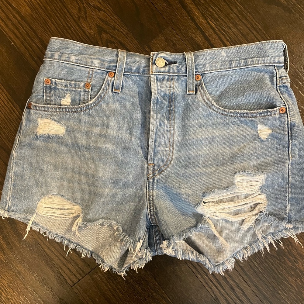Levi’s 501 high waist wedgie shorts🩷🩷🩷